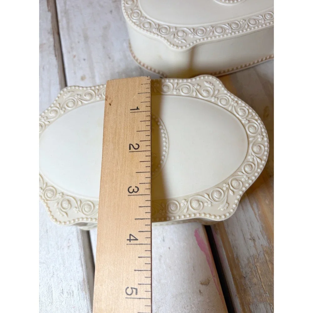 Set (2) Vintage LUXOR Vanity Trinket Dresser Boxes Cameo Design Molded Plastic